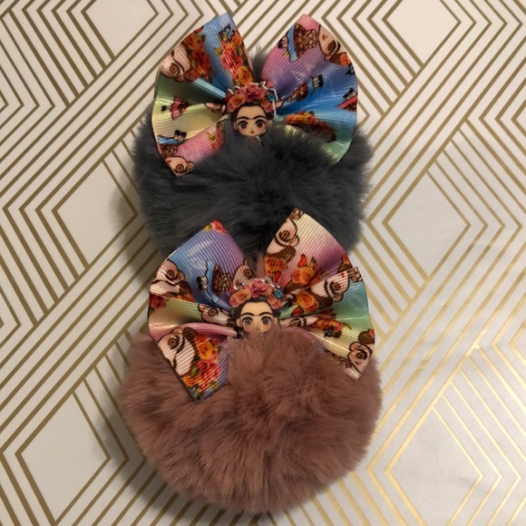 Frida Kahlo Cartoon Bow Soft Faux Fur Pom Pom Charm Ball Keychain Accessory - Picture 2 of 7